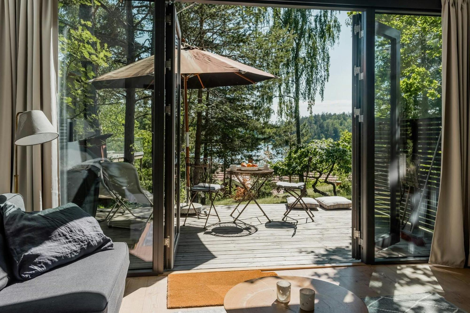 Charmerende Feriehus Med Havudsigt Naer Stockholm Värmdö Eksteriør billede